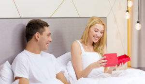 Useful tips and 10 examples of birthday gifts that your wife will appreciate